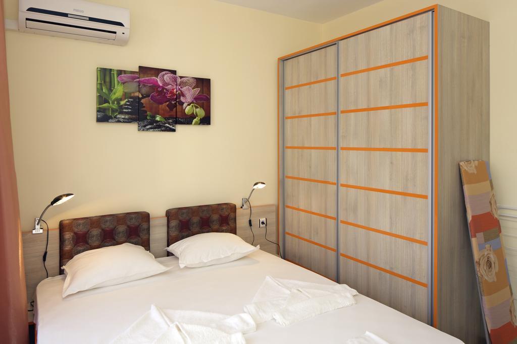 Mars Apartments In Complex Shipka Sveti Vlas Εξωτερικό φωτογραφία