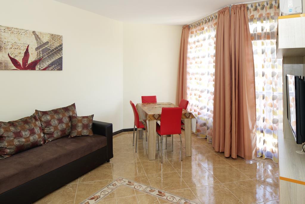 Mars Apartments In Complex Shipka Sveti Vlas Εξωτερικό φωτογραφία